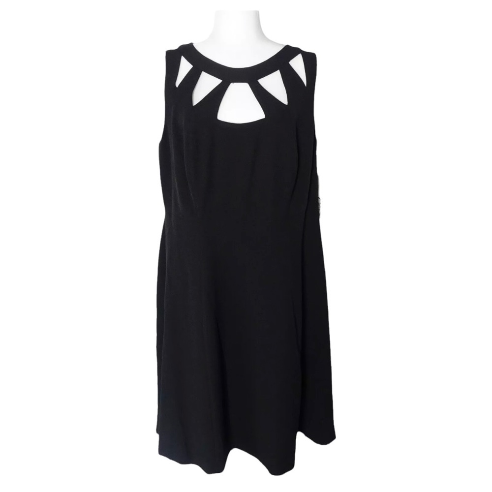 Eliza J black crepe dress size 14w sleeveless cutout neckline & gold zipper NWT